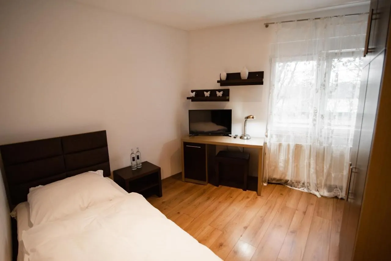 Homestay Main Appartments Frankfurt Airport Kelsterbach Germany