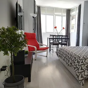 Amplio Estudio,vista Mar Y Montana, A Pasos Del Centro , Torremolinos Spain